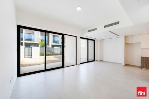 Townhouse in Dubai, UAE 3 bedrooms, 174 sq.m. № 647762 - photo 16