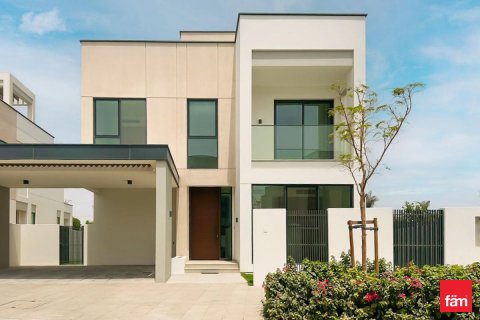 Villa in Dubai, UAE 4 bedrooms, 504.6 sq.m. № 647764 - photo 1