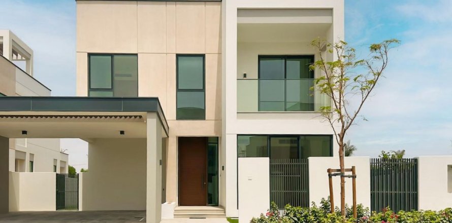 Villa in Dubai, UAE 4 bedrooms, 504.6 sq.m. № 647764