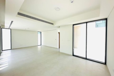 Villa in Dubai, UAE 4 bedrooms, 504.6 sq.m. № 647764 - photo 5