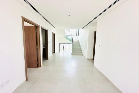 Villa in Dubai, UAE 4 bedrooms, 504.6 sq.m. № 647764 - photo 7