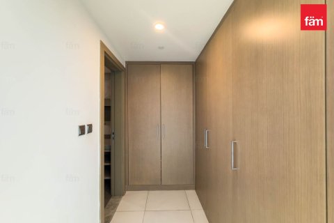 Appartement te huur in Downtown Dubai (Downtown Burj Dubai), Dubai, VAE 2 slaapkamers, 180 vr.m., nr 695055 - foto 18