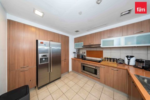 Apartment sa Palm Jumeirah, Dubai, UAE 3 silid-tulugan, 234.5 sq.m. № 702238 - larawan 8