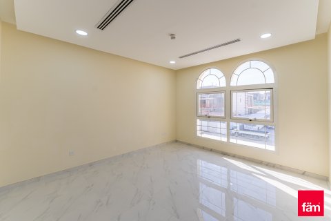 Huvila Al Furjan, Dubai, Arabiemiraatit 5 makuuhuonetta, 609.4 m2 № 662475 - kuva 11