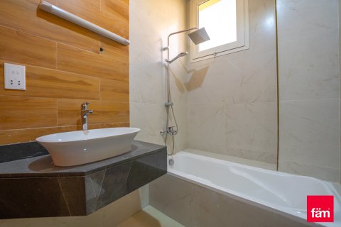 Huvila Al Furjan, Dubai, Arabiemiraatit 5 makuuhuonetta, 609.4 m2 № 662475 - kuva 13