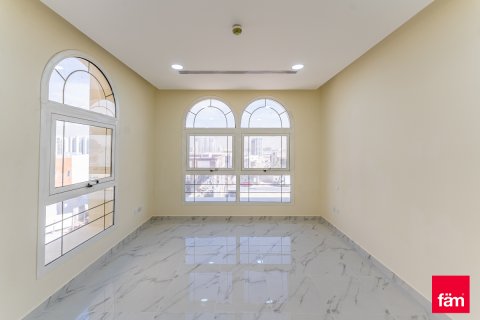 Huvila Al Furjan, Dubai, Arabiemiraatit 5 makuuhuonetta, 609.4 m2 № 662475 - kuva 16
