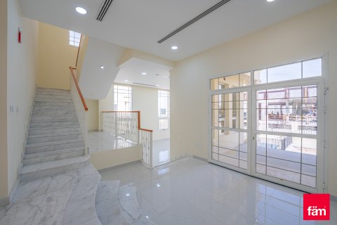 Huvila Al Furjan, Dubai, Arabiemiraatit 5 makuuhuonetta, 609.4 m2 № 662475 - kuva 1
