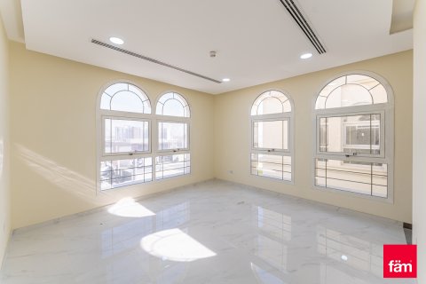 Huvila Al Furjan, Dubai, Arabiemiraatit 5 makuuhuonetta, 609.4 m2 № 662475 - kuva 15