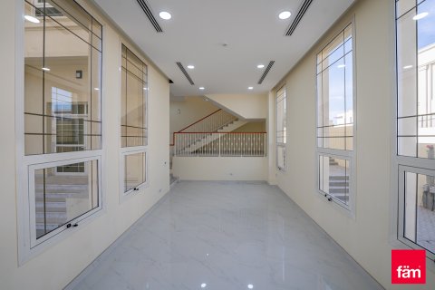 Huvila Al Furjan, Dubai, Arabiemiraatit 5 makuuhuonetta, 609.4 m2 № 662475 - kuva 2