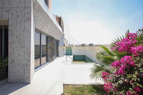 Vila u gradu Golf City, Dubai, UAE 6 spavaće sobe, 683 m2 Br. 664168 - Slika 19