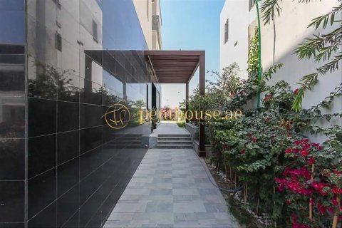 Vila u gradu Golf City, Dubai, UAE 6 spavaće sobe, 683 m2 Br. 664168 - Slika 16