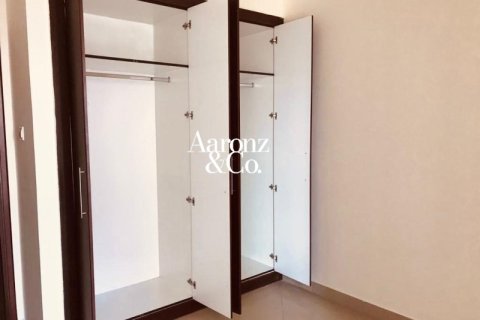 Müüa korter asukohaga Jumeirah Lake Towers, Dubai, AÜE: 2 magamistoaga, 123 m² Nr 681181 - pilt 14