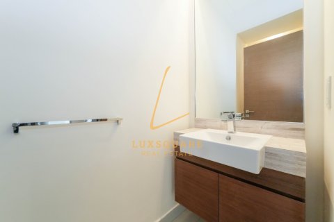 Apartmen di Al Wasl, Dubai, UAE 2 bilik tidur, 157 meter persegi № 681167 - foto 23