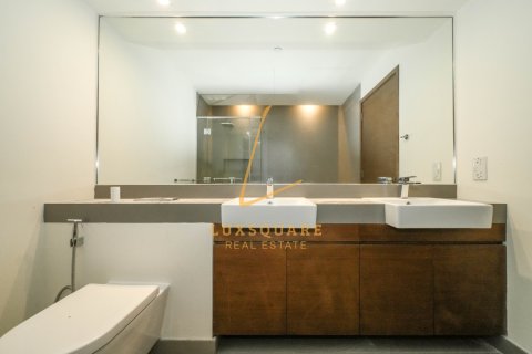 Apartmen di Al Wasl, Dubai, UAE 2 bilik tidur, 157 meter persegi № 681167 - foto 21