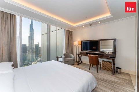 דירה להשכרה ב Downtown Dubai (Downtown Burj Dubai), Dubai, איחוד האמירויות 2 חדרי שינה, 146.8 מ"ר, מספר 678938 - תמונה 16
