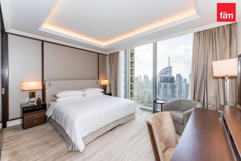 דירה להשכרה ב Downtown Dubai (Downtown Burj Dubai), Dubai, איחוד האמירויות 2 חדרי שינה, 146.8 מ"ר, מספר 678938 - תמונה 17