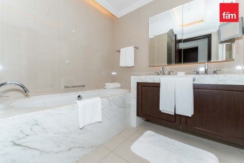 דירה להשכרה ב Downtown Dubai (Downtown Burj Dubai), Dubai, איחוד האמירויות 2 חדרי שינה, 146.8 מ"ר, מספר 678938 - תמונה 25