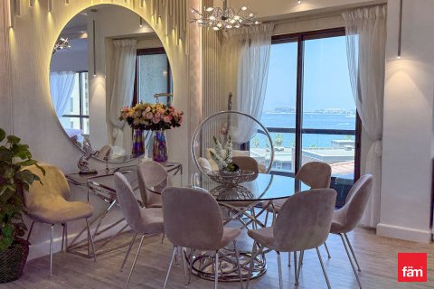 Apartament në Dubai, Emiratet e Bashkuara Arabe 3 dhoma gjumi, 178.7 m2. № 712821 - Foto 2