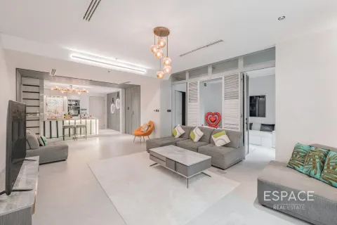 شقة للبيع في وسط مدينة دبي، دبي، الإمارات العربية المتحدة 2 غرفة نوم ، 244 متر مربع ، رقم 660976 - صورة 2