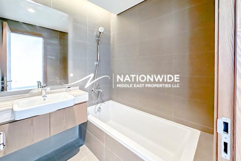 Apartment in Abu Dhabi, UAE 3 bedrooms, 320 sq.m. № 659915 - photo 15