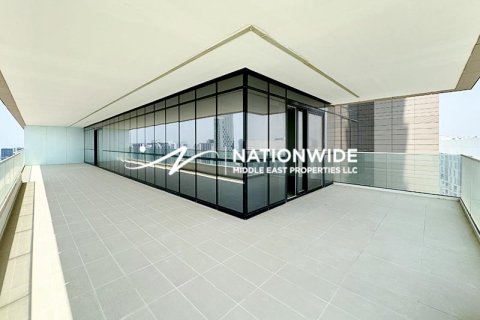 Apartment in Abu Dhabi, UAE 3 bedrooms, 320 sq.m. № 659915 - photo 17