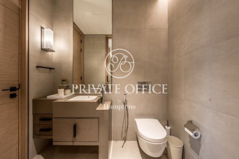 Apartment in Jumeirah Beach Residence, Dubai, UAE 2 bedrooms, 137.03006694 sq.m. № 660864 - photo 10