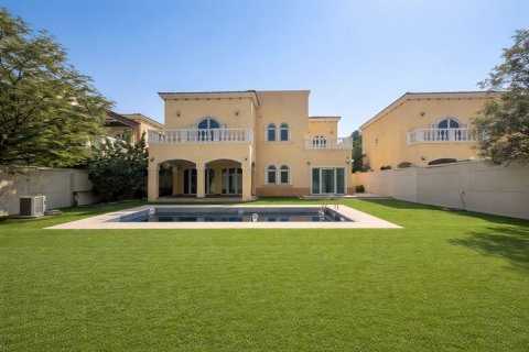 Villa à Jumeirah Park, Dubai, EAU: 5 chambres, 953.9 m2 № 699935