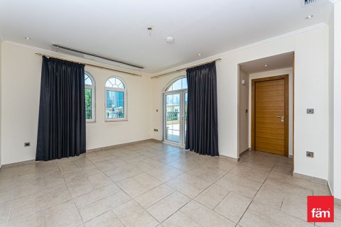 Vilë në Jumeirah Park, Dubai, Emiratet e Bashkuara Arabe 5 dhoma gjumi, 953.9 m2. № 699935 - Foto 16
