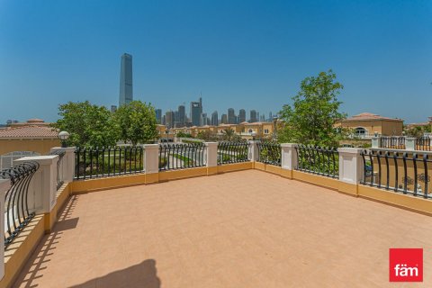 Vilë në Jumeirah Park, Dubai, Emiratet e Bashkuara Arabe 5 dhoma gjumi, 953.9 m2. № 699935 - Foto 9