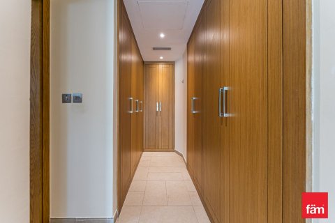 Vila u Jumeirah Park, Dubai, UAE 5 spavaćih soba, 953.9 m2 Br. 699935 - fotografija 18