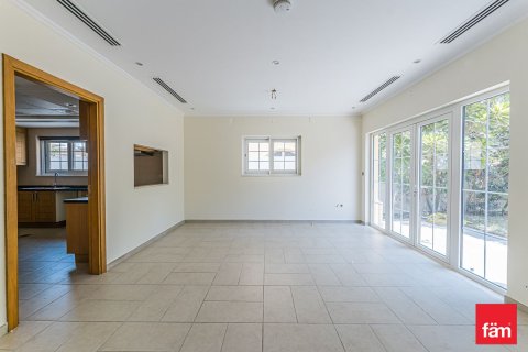 Vilë në Jumeirah Park, Dubai, Emiratet e Bashkuara Arabe 5 dhoma gjumi, 953.9 m2. № 699935 - Foto 11
