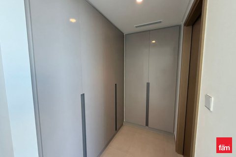Villa til leje i Dubai, UAE 3 soveværelser, 146.3 kvm № 699931 - foto 11