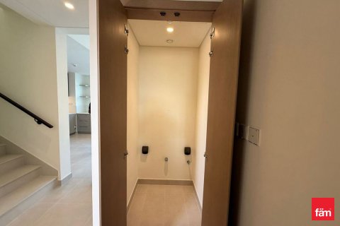 Vila u gradu Dubai, UAE 3 spavaće sobe, 146.3 m2 Br. 699931 - Slika 14