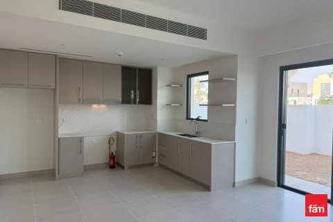 Villa til leje i Dubai, UAE 3 soveværelser, 146.3 kvm № 699931 - foto 2