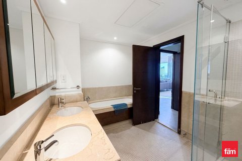 Apartmen di Downtown Dubai (Downtown Burj Dubai), UAE 2 bilik tidur, 134.1 meter persegi № 699932 - foto 14