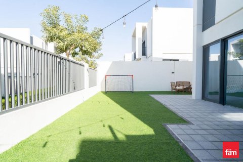 Řadový dům v Dubai, SAE 4 ložnice, 244.8 m² Č.: 699930 - fotografie 14