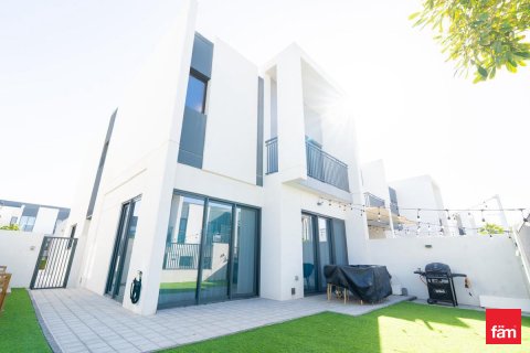 Řadový dům v Dubai, SAE 4 ložnice, 244.8 m² Č.: 699930 - fotografie 2