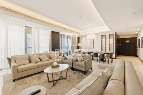 Appartement te koop in Downtown Dubai (Downtown Burj Dubai), Dubai, VAE 4 slaapkamers, 429.49 vr.m., nr 755703 - foto 1