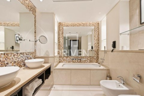 Appartement te koop in Downtown Dubai (Downtown Burj Dubai), Dubai, VAE 4 slaapkamers, 429.49 vr.m., nr 755703 - foto 23