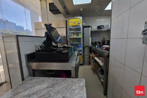 Shop til salg i Business Bay, Dubai, UAE 53 kvm № 717583 - foto 7