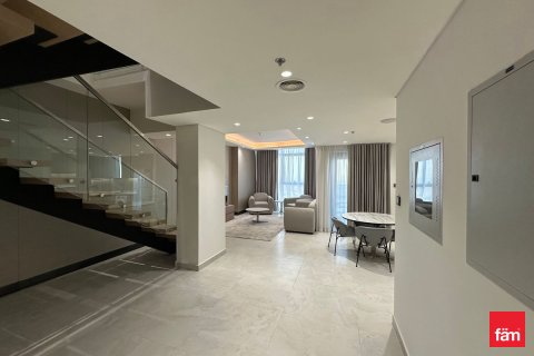 Dubai, UAE의 아파트 침실 2개, 140.5제곱미터 번호 717588