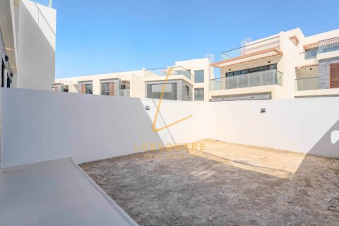 Kuća u nizu u gradu DAMAC Hills (Akoya by DAMAC), Dubai, UAE 5 spavaće sobe, 172 m2 Br. 688482 - Slika 28