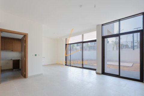 Kuća u nizu u DAMAC Hills (Akoya by DAMAC), Dubai, UAE 5 spavaćih soba, 172 m2 Br. 688482 - fotografija 8