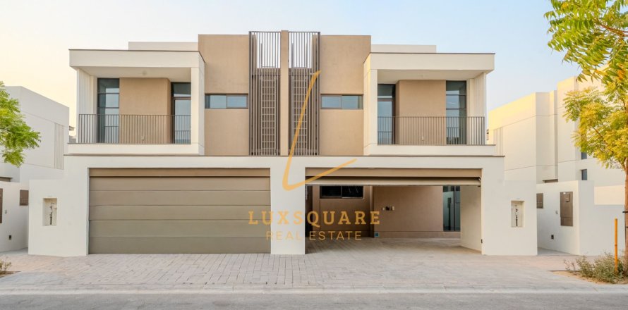 Kuća u nizu u DAMAC Hills (Akoya by DAMAC), Dubai, UAE 172 m2, 5 spavaćih soba Br. 688482