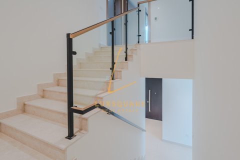 Kuća u nizu u DAMAC Hills (Akoya by DAMAC), Dubai, UAE 5 spavaćih soba, 172 m2 Br. 688482 - fotografija 11