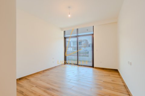 Kuća u nizu u DAMAC Hills (Akoya by DAMAC), Dubai, UAE 5 spavaćih soba, 172 m2 Br. 688482 - fotografija 22