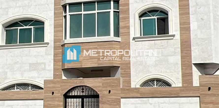 Vilë në Al Bateen, Abu Dhabi, Emiratet e Bashkuara Arabe 7 dhoma gjumi, 450 m2. № 669597