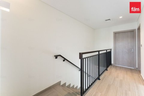 Villetta a schiera in affitto a Dubai, EAU 3 camere da letto, 150 mq. № 715629 - foto 15