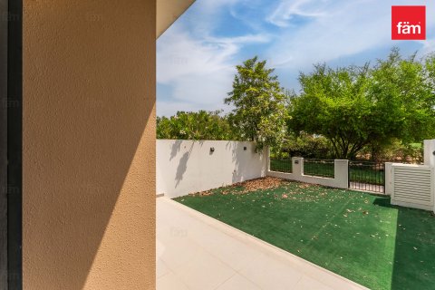 Villetta a schiera in affitto a Dubai, EAU 3 camere da letto, 150 mq. № 715629 - foto 7