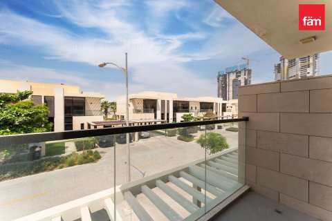 Villetta a schiera in affitto a Dubai, EAU 3 camere da letto, 150 mq. № 715629 - foto 19